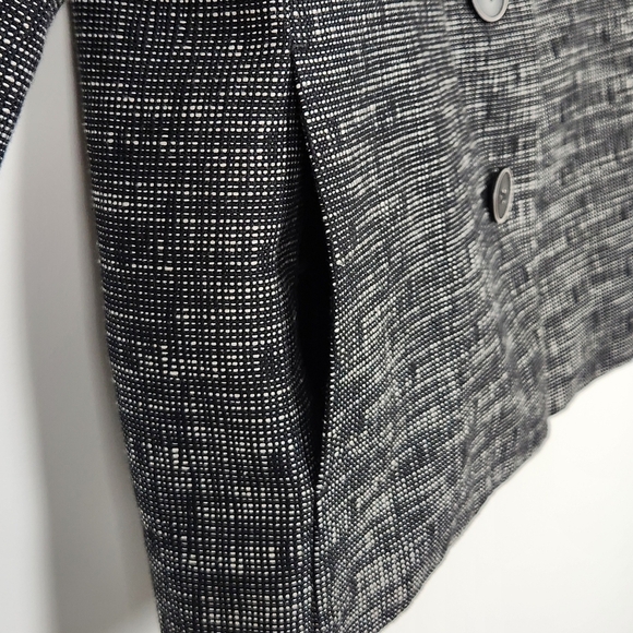 Rafaella Women's Size 12P Black & White Career Business Back Pleat Jacket - Picture 3 of 9